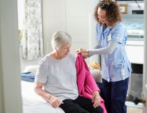 Memory Care vs. Home Care for Dementia: What’s the Difference?